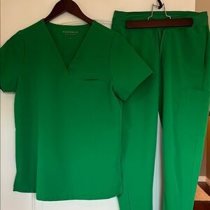 Mandala scrubs Women's Green V-Neck Scrub Top and Jogger Pants Set